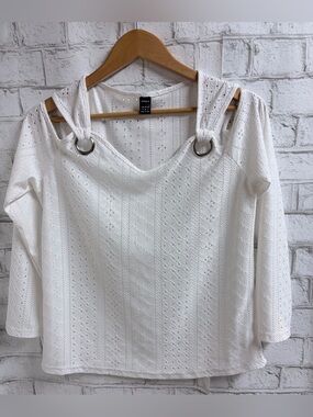 Women’s White Eyelet Cold Sleeve Long Sleeve Shirt